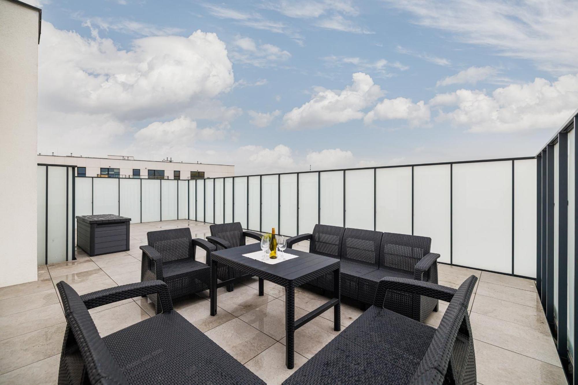 Ina Rent - Przystan Letnica Apartamento Gdańsk Exterior foto